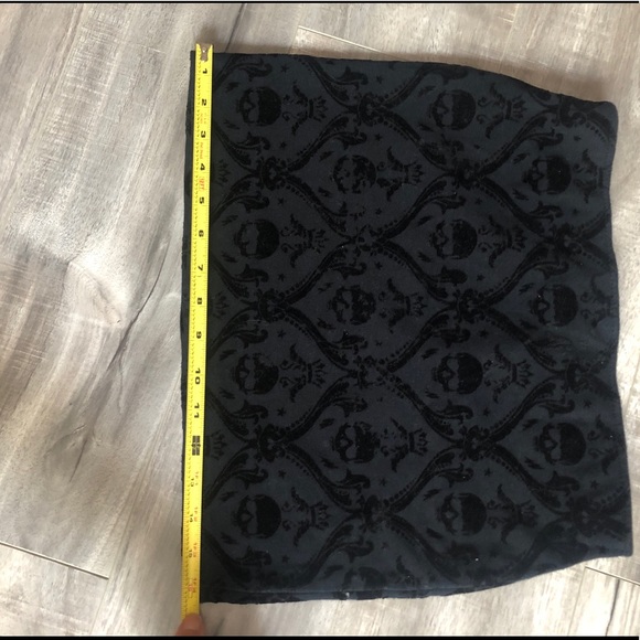Mini Skirt Damask Punk Velvet Textured Skulls - Picture 13 of 15